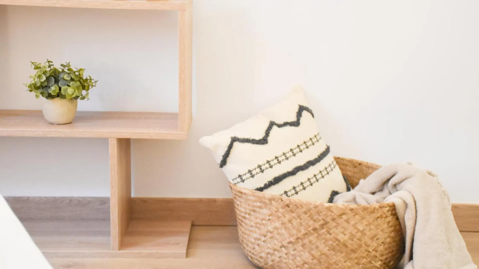 La Neu Studio Neuf Pour 4 Pax En Centre Ville Pas De La Casa Apartament